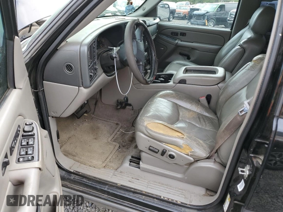 2005 Chevrolet Suburban LS with VIN 3GNFK16Z75G256551, listed as a Copart auction lot 76172014 with 229,260 mi miles and Salvage Title. Bid and sale history available at carsss.com. Image 7.