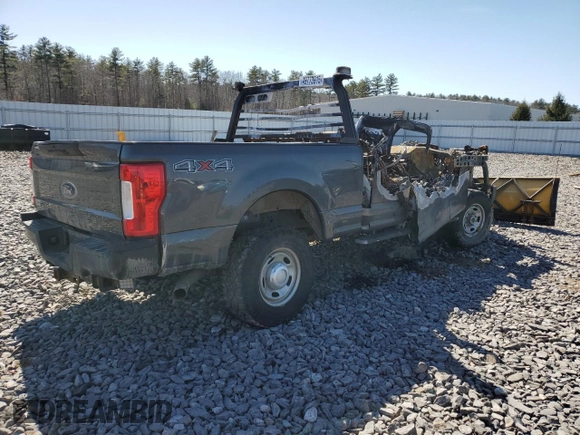 2018 Ford F-250 XL with VIN 1FT7X2B69JEB02585, listed as a Copart auction lot 49773915 with Not provided miles and Salvage title. Bid and sale history available at DreamBid. Image 3.