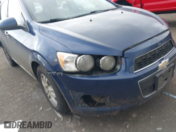 2013 Chevrolet Sonic LT with VIN 1G1JC6SB0D4205841, listed as a IAAI auction lot 41360755 with 137,150 mi miles. Bid and sale history available at carsss.com. Image 6.