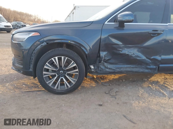 2020 Volvo XC90 Momentum z VIN YV4102CK9L1606826, wystawiony jako IAAI lot #41281218 z przebiegiem 47 122 mil mil oraz . Historia ofert i sprzedaży dostępna na DreamBid. Obrazek 6.