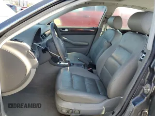 2004 Audi A6 z VIN WAUJT64B44N041912, wystawiony jako Copart lot #55719735 z przebiegiem 130 266 mil mil oraz Czysty tytuł • Clean title. Historia ofert i sprzedaży dostępna na DreamBid. Obrazek 7.