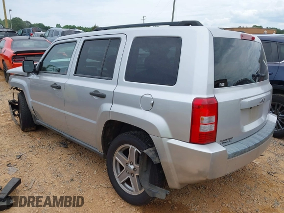 2007 Jeep Patriot Sport with VIN 1J8FT28W37D400538, listed as a IAAI auction lot 42110208 with 231,994 mi miles and . Bid and sale history available at DreamBid. Image 3.
