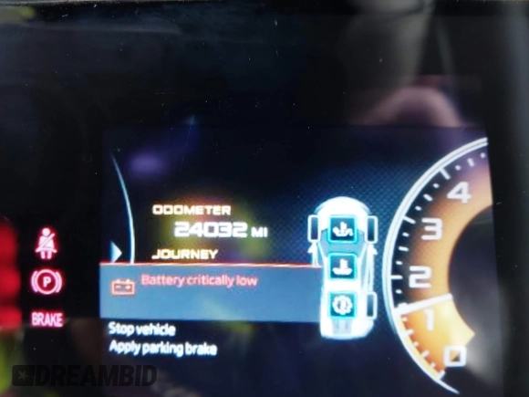 2019 McLaren 570S z VIN SBM13DAA2KW006285, wystawiony jako IAAI lot #41774081 z przebiegiem 24 032 mil mil oraz . Historia ofert i sprzedaży dostępna na DreamBid. Obrazek 15.