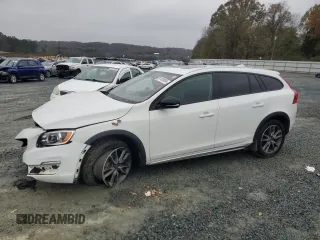 2017 Volvo V60 z VIN YV440MWKXH1040994, wystawiony jako Copart lot #81419934 z przebiegiem Nie podano mil oraz Szkoda całkowita • Salvage title. Historia ofert i sprzedaży dostępna na DreamBid. Obrazek 1.