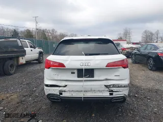 2024 Audi Q5 S line Premium with VIN WA1GAAFY4R2024229, listed as a IAAI auction lot 40549244 with 7,641 mi miles. Bid and sale history available at carsss.com. Image 16.