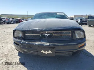 2006 Ford Mustang Standard with VIN 1ZVFT80N965249143, listed as a Copart auction lot 61683715 with 140,378 mi miles and Salvage title. Bid and sale history available at DreamBid. Image 5.