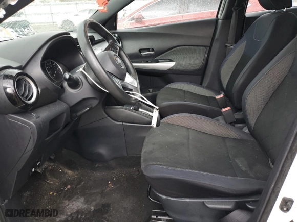 2018 Nissan Kicks SR with VIN 3N1CP5CU4JL522691, listed as a Copart auction lot 79184024 with 139,975 mi miles and Salvage Title. Bid and sale history available at carsss.com. Image 7.