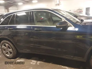 2019 Mercedes-Benz GLC 300 z VIN WDC0G4KB5KV123522, wystawiony jako IAAI lot #40485029 z przebiegiem 48 685 mil mil oraz . Historia ofert i sprzedaży dostępna na DreamBid. Obrazek 13.