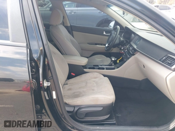 2018 Kia Optima S с VIN 5XXGT4L30JG267884, выставлен на аукционе IAAI как лот 42244678 с пробегом 82 453 миль миль и . История ставок и продаж доступна на DreamBid. Изображение 5.