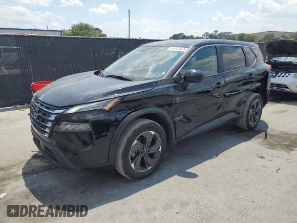 2024 Nissan Rogue SV z VIN 5N1BT3BA5RC704824, wystawiony jako Copart lot #55947075 z przebiegiem 29 209 mil mil oraz Szkoda całkowita • Salvage title. Historia ofert i sprzedaży dostępna na DreamBid. Obrazek 1.
