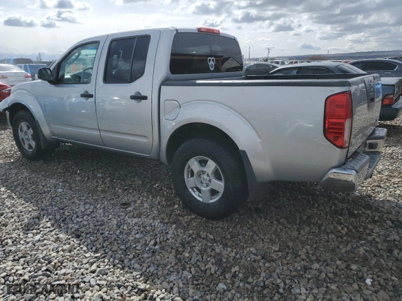 2005 Nissan Frontier 4WD SE with VIN 1N6AD07W95C455998, listed as a Copart auction lot 51514145 with 135,000 mi miles and Salvage Title. Bid and sale history available at carsss.com. Image 2.