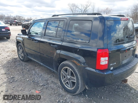 2008 Jeep Patriot Sport with VIN 1J8FF28WX8D775464, listed as a IAAI auction lot 42042232 with 158,428 mi miles and . Bid and sale history available at carsss.com. Image 3.