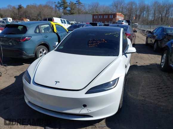 2025 Tesla Model 3 Long Range with VIN 5YJ3E1EB4SF914979, listed as a IAAI auction lot 41695023 with 2,263 mi miles and . Bid and sale history available at DreamBid. Image 11.