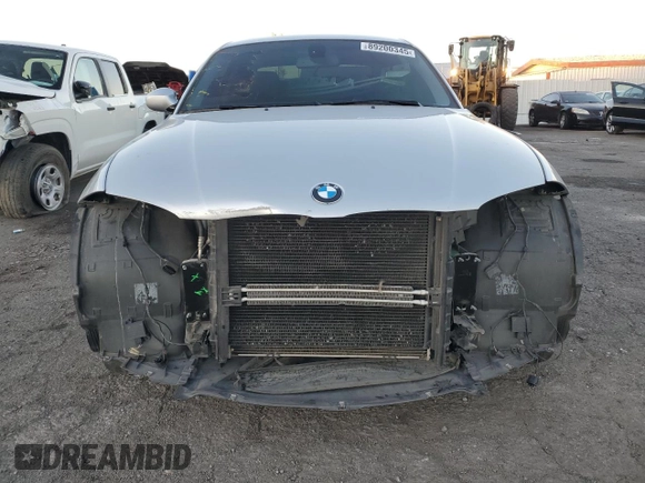 2009 BMW 1 Series 128i with VIN WBAUP73589VK76310, listed as a Copart auction lot 89200345 with 85,533 mi miles and Salvage Title. Bid and sale history available at carsss.com. Image 5.