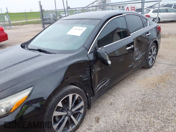 2017 Nissan Altima SR with VIN 1N4AL3AP7HC144654, listed as a IAAI auction lot 42152855 with 123,846 mi miles and . Bid and sale history available at DreamBid. Image 6.