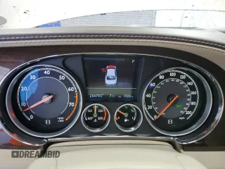 2014 Bentley Flying Spur z VIN SCBEC9ZA9EC092313, wystawiony jako Copart lot #47265115 z przebiegiem 25 479 mil mil oraz Tytuł czysty. Historia ofert i sprzedaży dostępna na DreamBid. Obrazek 9.