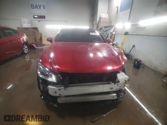2015 Lexus LS 460 L with VIN JTHGL5EF2F5055740, listed as a Copart auction lot 46279815 with 84,629 mi miles and Salvage title. Bid and sale history available at DreamBid. Image 14.