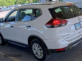 2018 Nissan Rogue SV z VIN 5N1AT2MV4JC791206, wystawiony jako IAAI lot #42573210 z przebiegiem 103 708 mil mil oraz . Historia ofert i sprzedaży dostępna na DreamBid. Obrazek 1.