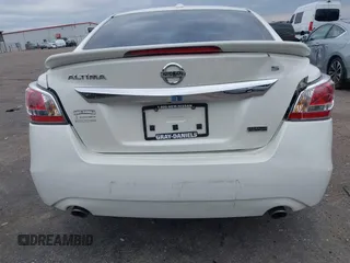 2015 Nissan Altima S with VIN 1N4AL3AP4FC568306, listed as a IAAI auction lot 41683484 with 223,450 mi miles and . Bid and sale history available at DreamBid. Image 6.