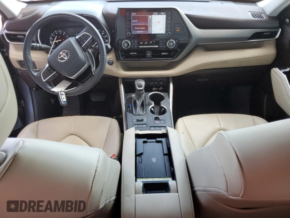 2021 Toyota Highlander XLE with VIN 5TDHZRBH1MS150749, listed as a Copart auction lot 62416335 with 43,900 mi miles and Salvage title. Bid and sale history available at DreamBid. Image 8.