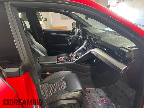 2019 Lamborghini Urus z VIN ZPBUA1ZL8KLA04356, wystawiony jako Copart lot #80452844 z przebiegiem 12 936 mil mil oraz Czysty tytuł • Clean title. Historia ofert i sprzedaży dostępna na DreamBid. Obrazek 5.