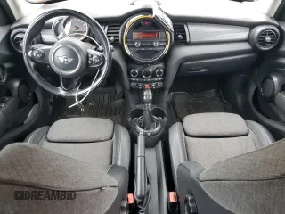 2016 MINI Hardtop 4 Door with VIN WMWXU1C53G2D08231, listed as a Copart auction lot 61050035 with 128,267 mi miles and Salvage title. Bid and sale history available at DreamBid. Image 8.
