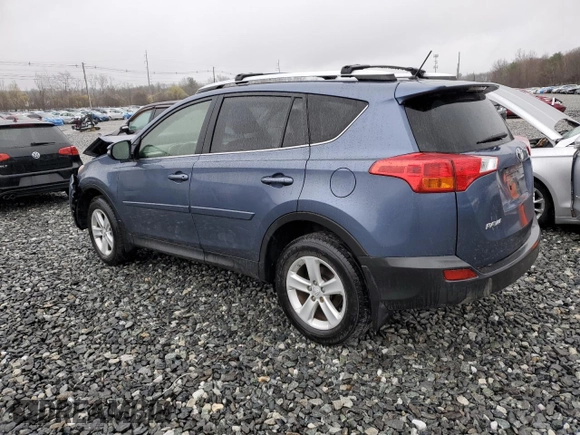 2013 Toyota RAV4 XLE with VIN JTMRFREV4DD046637, listed as a Copart auction lot 51942395 with 81,276 mi miles and Clean Title. Bid and sale history available at carsss.com. Image 2.