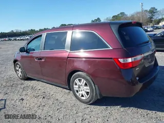 2013 Honda Odyssey LX with VIN 5FNRL5H21DB082331, listed as a IAAI auction lot 41756206 with 249,204 mi miles. Bid and sale history available at carsss.com. Image 3.