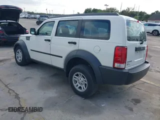 2008 Dodge Nitro SXT z VIN 1D8GT28K98W113494, wystawiony jako IAAI lot #41728030 z przebiegiem 31 397 mil mil oraz . Historia ofert i sprzedaży dostępna na DreamBid. Obrazek 3.