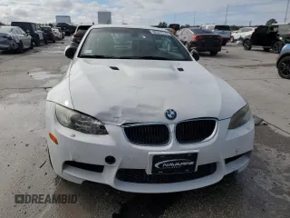 2011 BMW M3 with VIN WBSDX9C58BE584283, listed as a Copart auction lot 88327115 with 105,835 mi miles and Salvage Title. Bid and sale history available at carsss.com. Image 5.