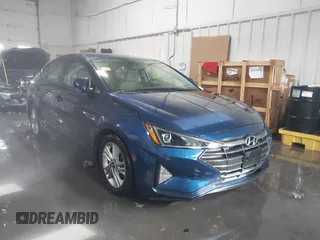 2020 Hyundai Elantra SEL with VIN 5NPD84LF3LH569739, listed as a IAAI auction lot 41270772 with 99,508 mi miles. Bid and sale history available at carsss.com. Image 1.