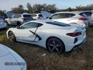 2021 Chevrolet Corvette 2LT with VIN 1G1YB2D45M5111568, listed as a Copart auction lot 76882884 with 10,362 mi miles and Salvage Title. Bid and sale history available at carsss.com. Image 2.