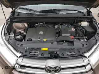 2017 Toyota Highlander XLE with VIN 5TDJZRFH4HS398415, listed as a Copart auction lot 59386805 with 105,463 mi miles and Salvage title. Bid and sale history available at DreamBid. Image 12.