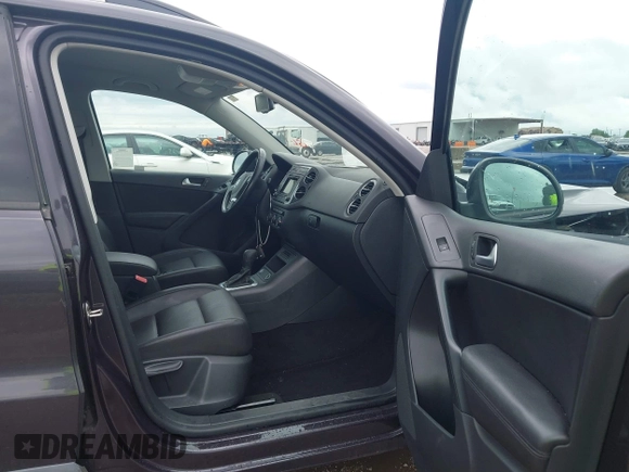 2016 Volkswagen Tiguan SE with VIN WVGAV7AX4GW580074, listed as a IAAI auction lot 42478199 with 114,357 mi miles and . Bid and sale history available at DreamBid. Image 5.