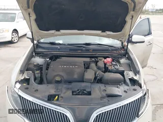 2015 Lincoln MKS with VIN 1LNHL9DKXFG607951, listed as a IAAI auction lot 40807752 with 207,097 mi miles. Bid and sale history available at carsss.com. Image 10.