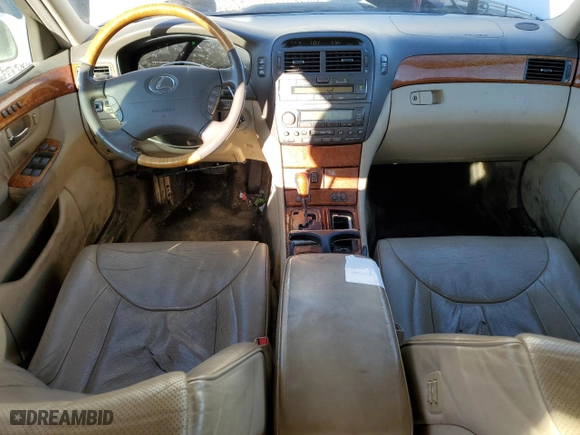 2005 Lexus LS 430 with VIN JTHBN36F255023358, listed as a Copart auction lot 48581895 with 208,206 mi miles and Clean Title. Bid and sale history available at carsss.com. Image 8.