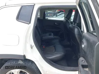 2018 Jeep Compass Latitude with VIN 3C4NJCBB3JT125517, listed as a IAAI auction lot 42132890 with 155,746 mi miles. Bid and sale history available at carsss.com. Image 8.
