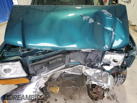 1998 Ford Ranger XL z VIN 1FTYR10C6WUA96291, wystawiony jako Copart lot #49984125 z przebiegiem 175 713 mil mil oraz Szkoda całkowita • Salvage title. Historia ofert i sprzedaży dostępna na DreamBid. Obrazek 12.