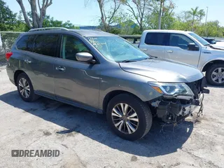 2019 Nissan Pathfinder SV z VIN 5N1DR2MN2KC595357, wystawiony jako IAAI lot #42285053 z przebiegiem 131 129 mil mil oraz . Historia ofert i sprzedaży dostępna na DreamBid. Obrazek 1.