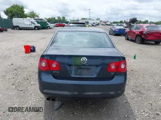 2006 Volkswagen Jetta Value Edition с VIN 3VWPF71K56M711525, выставлен на аукционе IAAI как лот 42456621 с пробегом 137 222 миль миль и . История ставок и продаж доступна на DreamBid. Изображение 17.