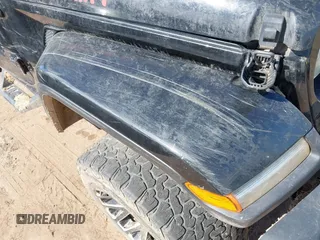 2022 Jeep Gladiator Texas Trail with VIN 1C6HJTAGXNL160784, listed as a IAAI auction lot 41796235 with 81,783 mi miles. Bid and sale history available at carsss.com. Image 18.