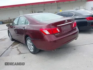 2008 Lexus ES 330 z VIN JTHBJ46G982249767, wystawiony jako IAAI lot #42285179 z przebiegiem 166 494 mil mil oraz . Historia ofert i sprzedaży dostępna na DreamBid. Obrazek 3.
