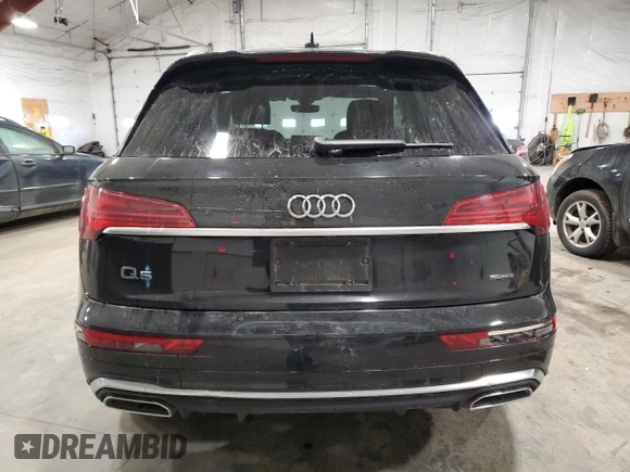 2024 Audi Q5 S line Premium z VIN WA1GAAFY1R2050058, wystawiony jako Copart lot #50579365 z przebiegiem 10 723 mil mil oraz Szkoda całkowita • Salvage title. Historia ofert i sprzedaży dostępna na DreamBid. Obrazek 6.