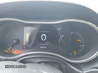 2019 Jeep Grand Cherokee Laredo E с VIN 1C4RJFAG3KC674406, выставлен на аукционе IAAI как лот 42389320 с пробегом 92 368 миль миль и . История ставок и продаж доступна на DreamBid. Изображение 7.