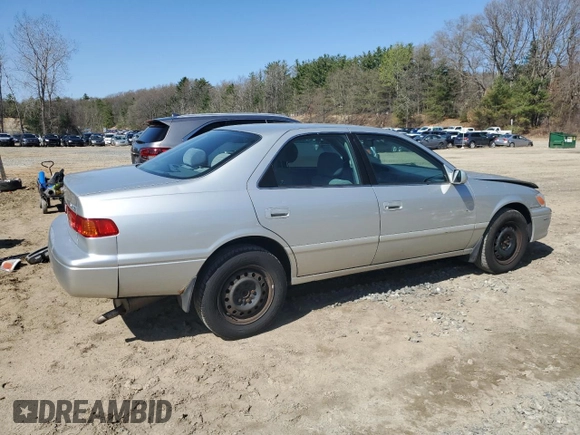 2001 Toyota Camry CE with VIN 4T1BG22K11U857058, listed as a Copart auction lot 53897365 with 147,482 mi miles and Clean Title. Bid and sale history available at carsss.com. Image 3.