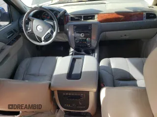 2010 GMC Yukon XL z VIN 1GKUKKE35AR211982, wystawiony jako Copart lot #43337575 z przebiegiem 246 457 mil mil oraz Szkoda całkowita • Salvage title. Historia ofert i sprzedaży dostępna na DreamBid. Obrazek 8.