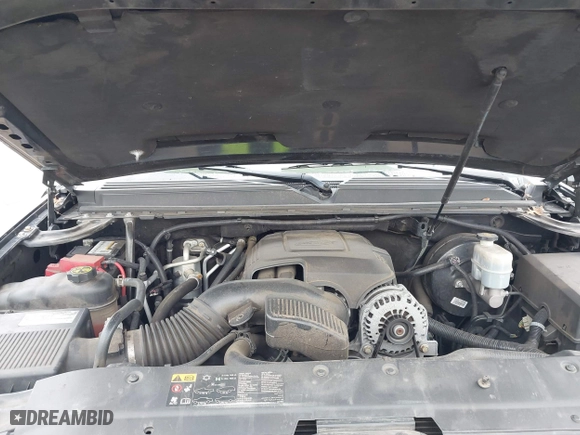 2013 GMC Yukon XL SLT with VIN 1GKS1KE00DR332987, listed as a IAAI auction lot 41512378 with 190,693 mi miles. Bid and sale history available at carsss.com. Image 10.