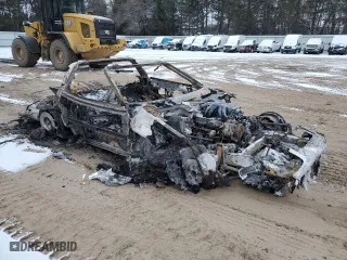 1987 Chevrolet Corvette with VIN 1G1YY2180H5113000, listed as a Copart auction lot 83015414 with 0 mi miles and Salvage Title. Bid and sale history available at carsss.com. Image 4.
