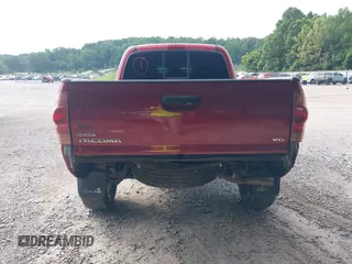 2014 Toyota Tacoma with VIN 3TMMU4FN8EM068048, listed as a IAAI auction lot 42633506 with 126,339 mi miles and . Bid and sale history available at DreamBid. Image 16.
