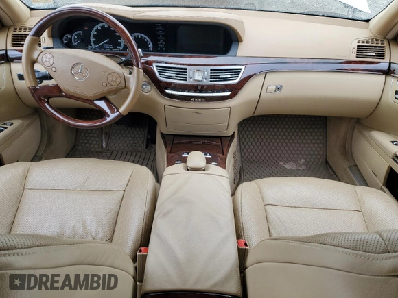 2012 Mercedes-Benz S 550 z VIN WDDNG9EB6CA454967, wystawiony jako Copart lot #83732304 z przebiegiem 115 828 mil mil oraz Szkoda całkowita • Salvage title. Historia ofert i sprzedaży dostępna na DreamBid. Obrazek 8.